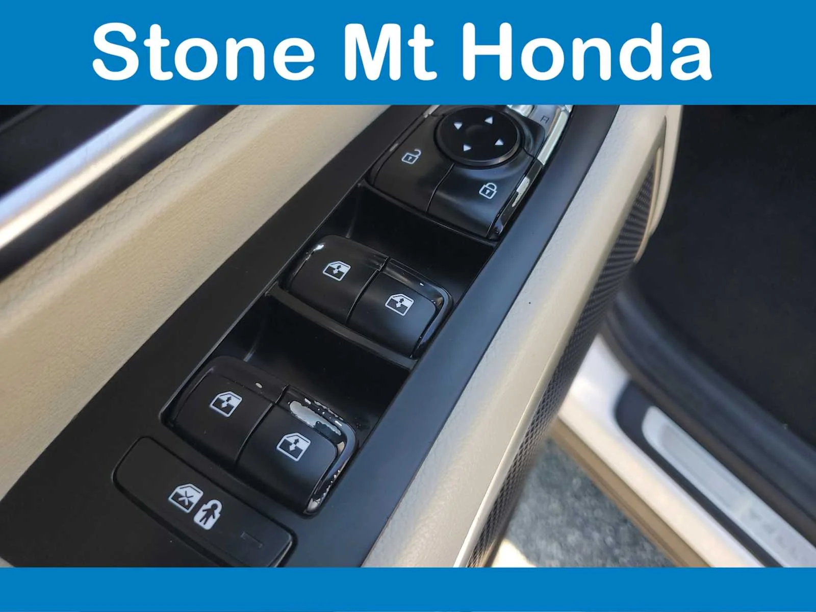Used 2021 Glacial White Pearl Kia EX image 21
