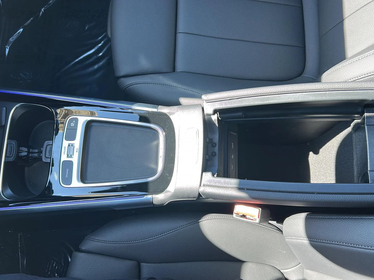 New 2026 Mountain Grey Metallic Mercedes-Benz GLB 250 image 21