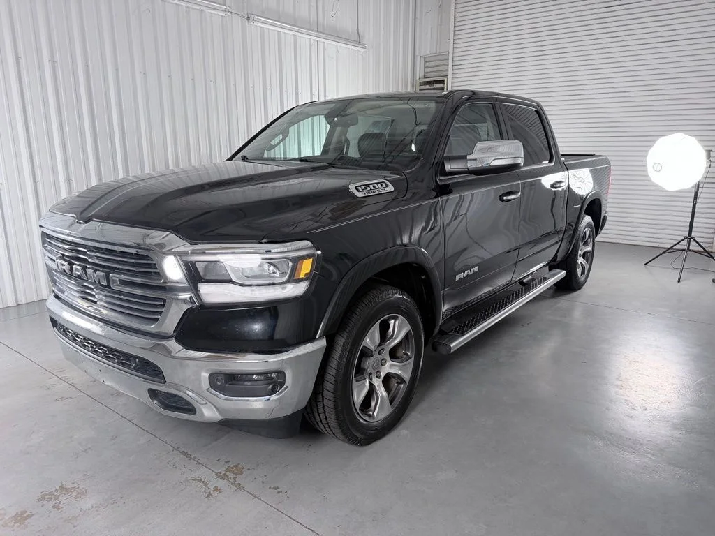 2019 RAM 1500 Laramie 4x4 Crew Cab 5'7's photo