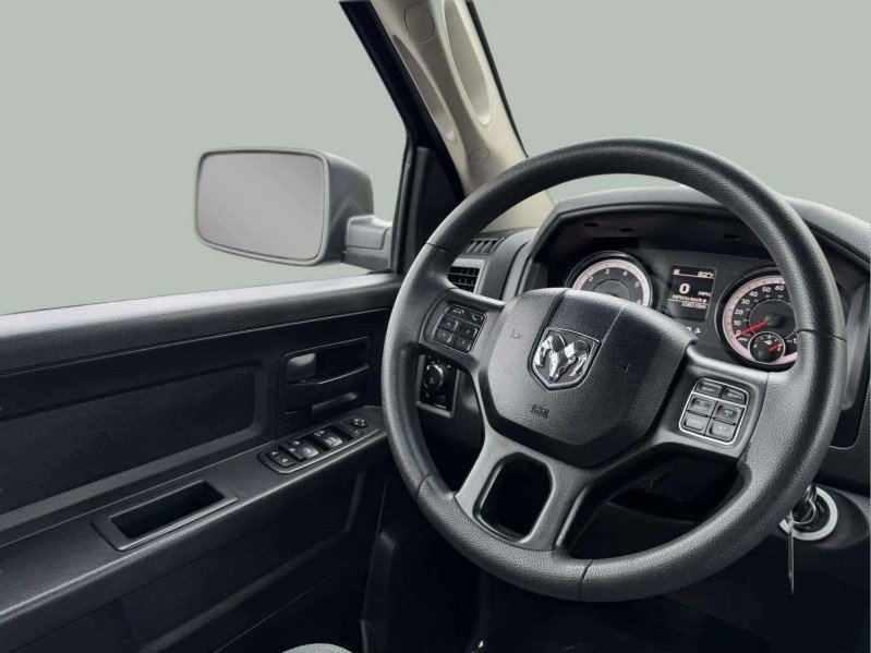 Used 2018  Ram Express image 13