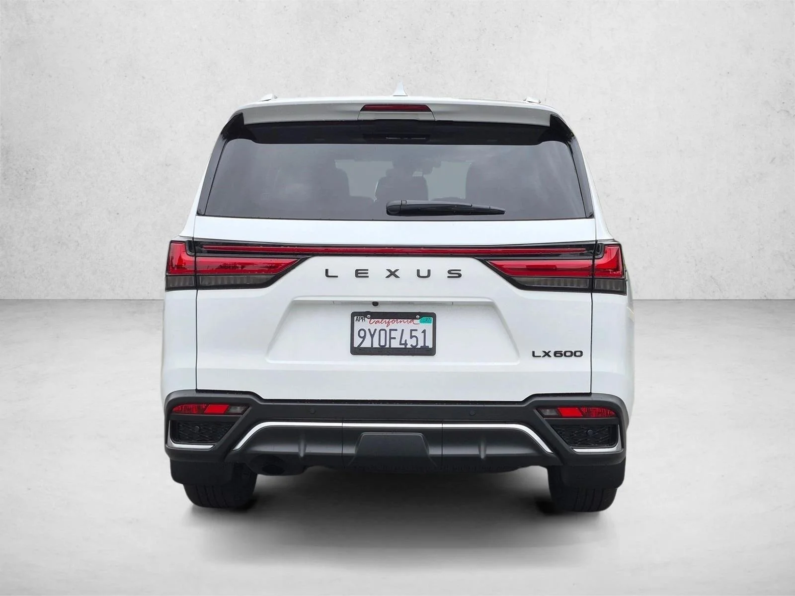 Used 2026 Ultra White Lexus LX 600 F SPORT Handling image 7