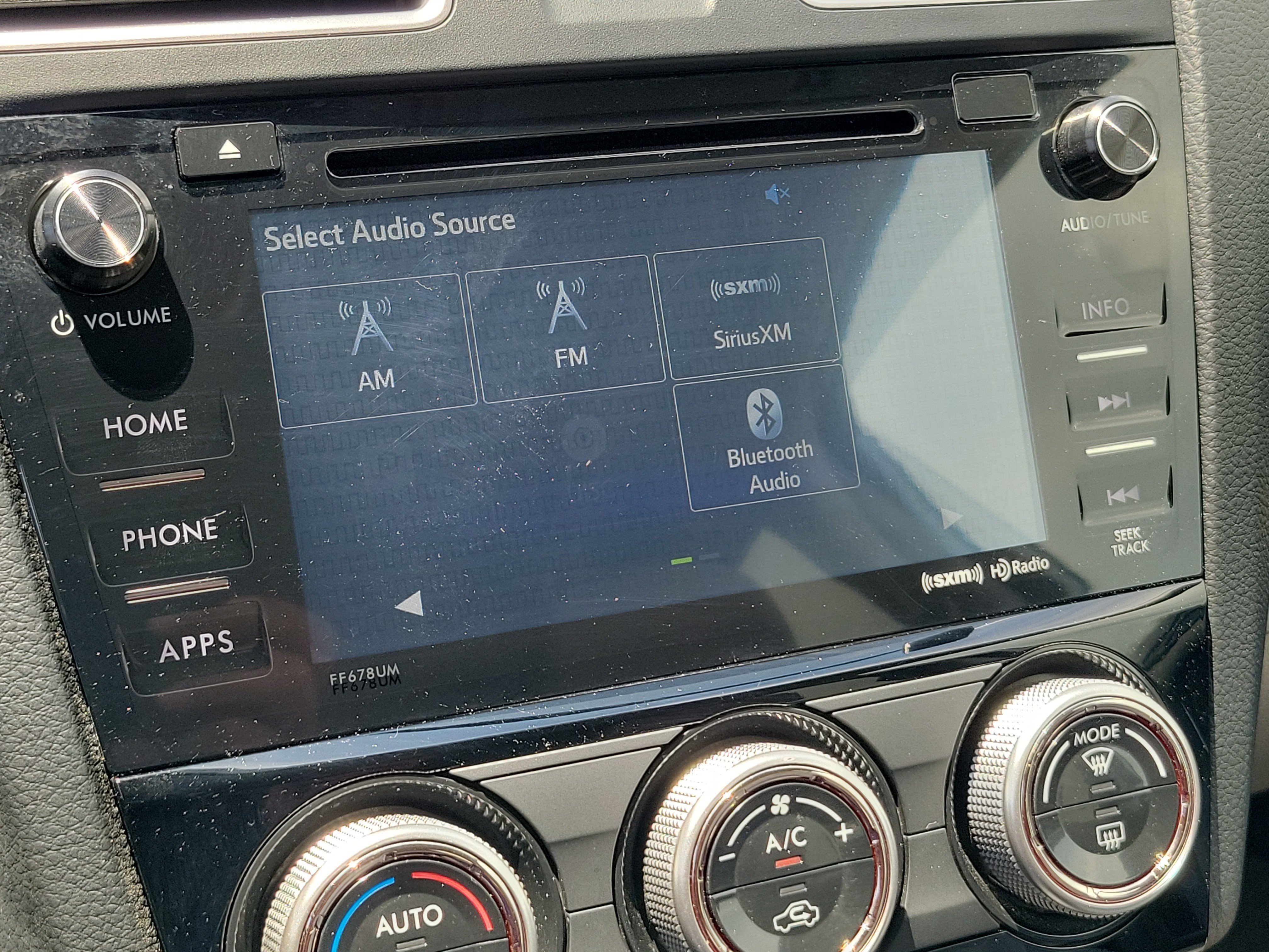 Used 2017 Ice Silver Metallic Subaru Premium image 23