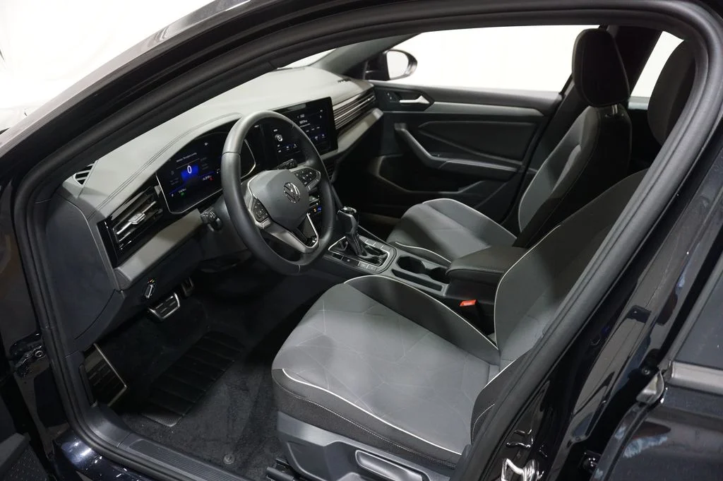 Certified Used 2025 Black Volkswagen 1.5T Sport image 9