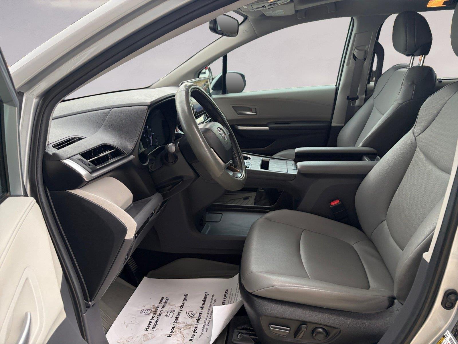 Used 2023 Celestial Silver Metallic TOYOTA XLE 8-Passenger image 9