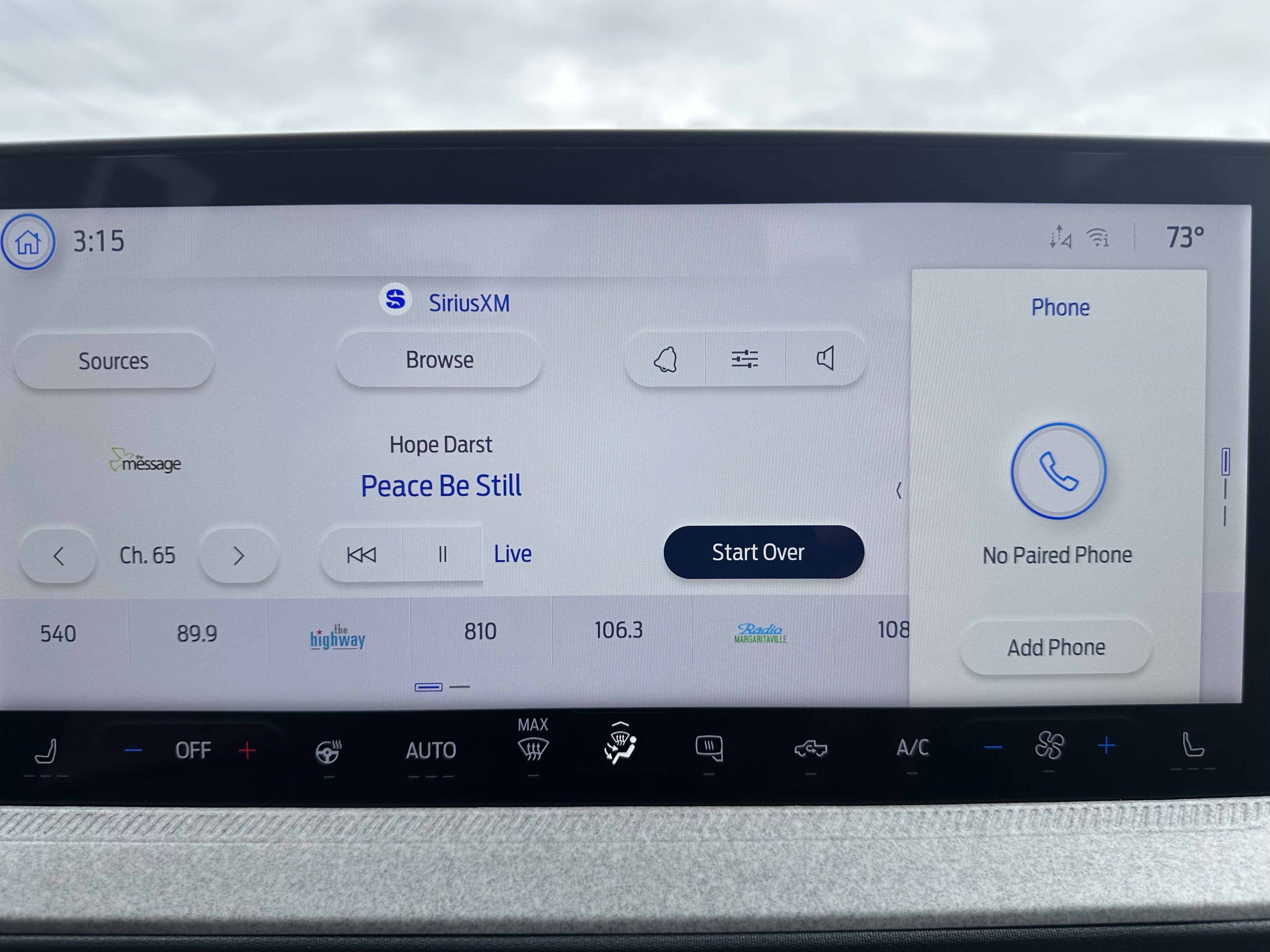 New 2026 Space White Metallic Ford XLT image 14