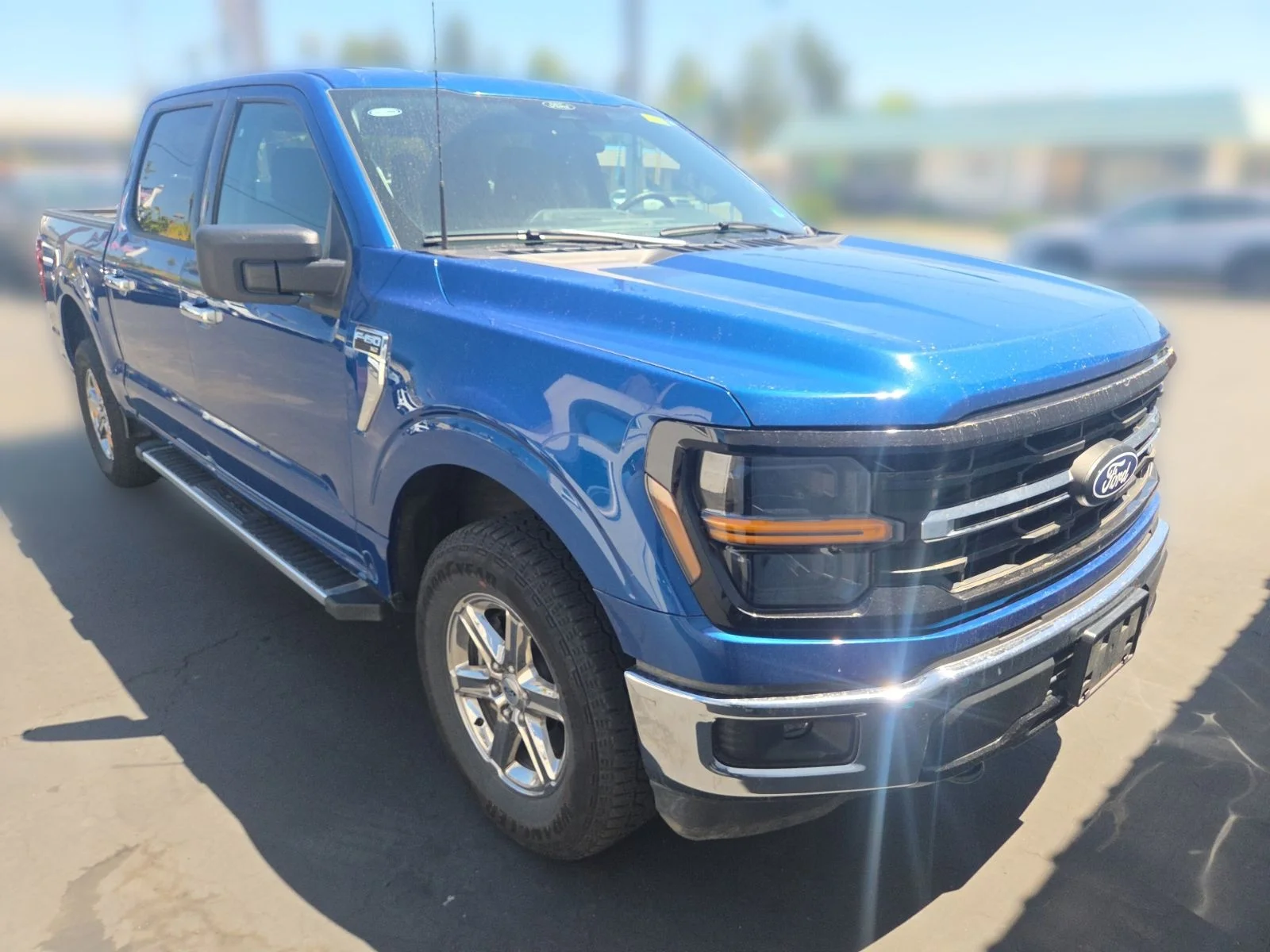 Used 2025 Atlas Blue Ford XLT image 3