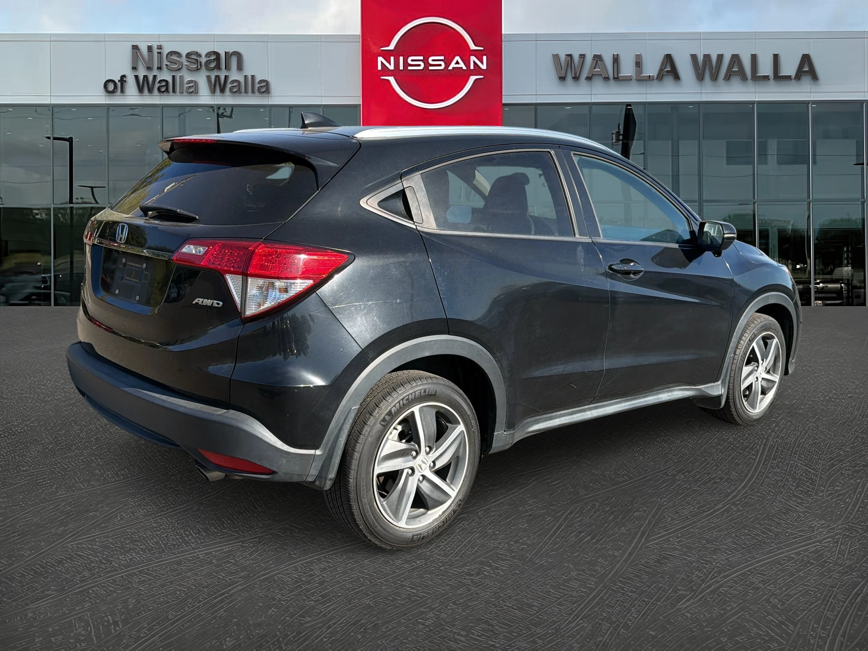 Used 2022 Crystal Black Pearl Honda EX image 7