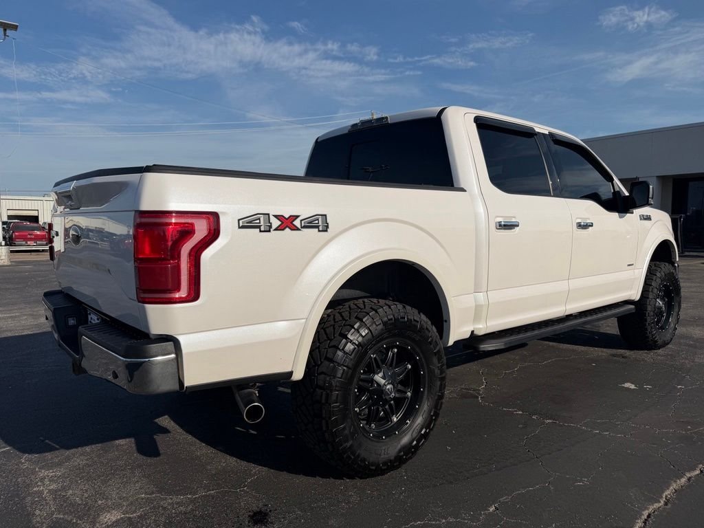 Used 2017 White Ford Lariat image 22