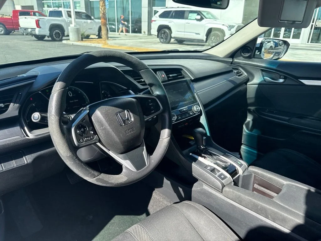 Used 2017 White Honda EX image 13
