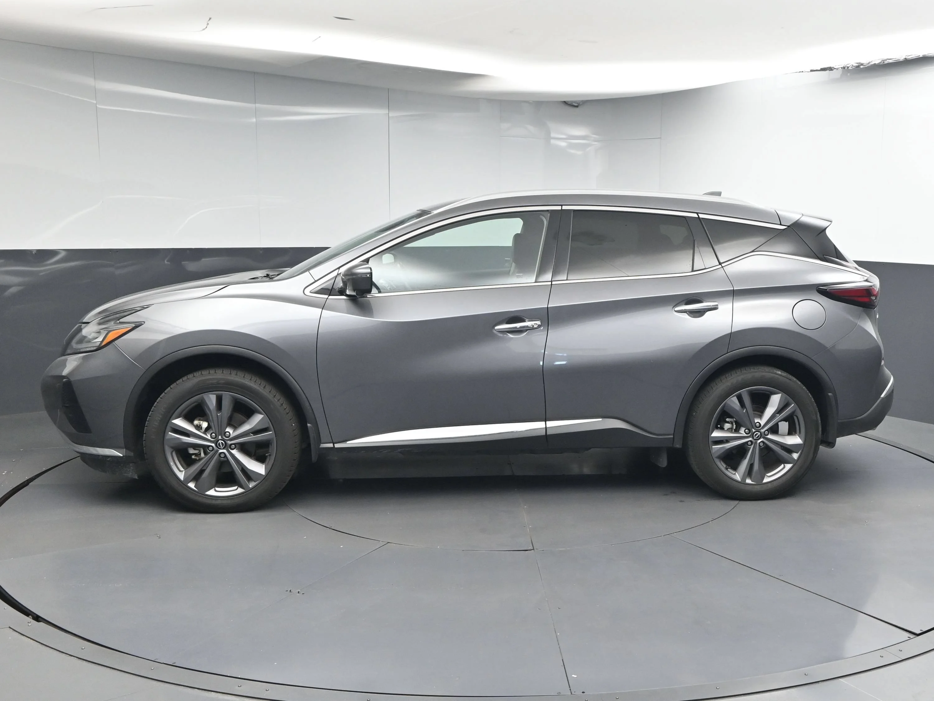 Certified Used 2024 Gun Metallic Nissan Platinum image 4