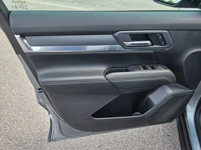 New 2026 Sterling Metallic GMC Elevation image 10