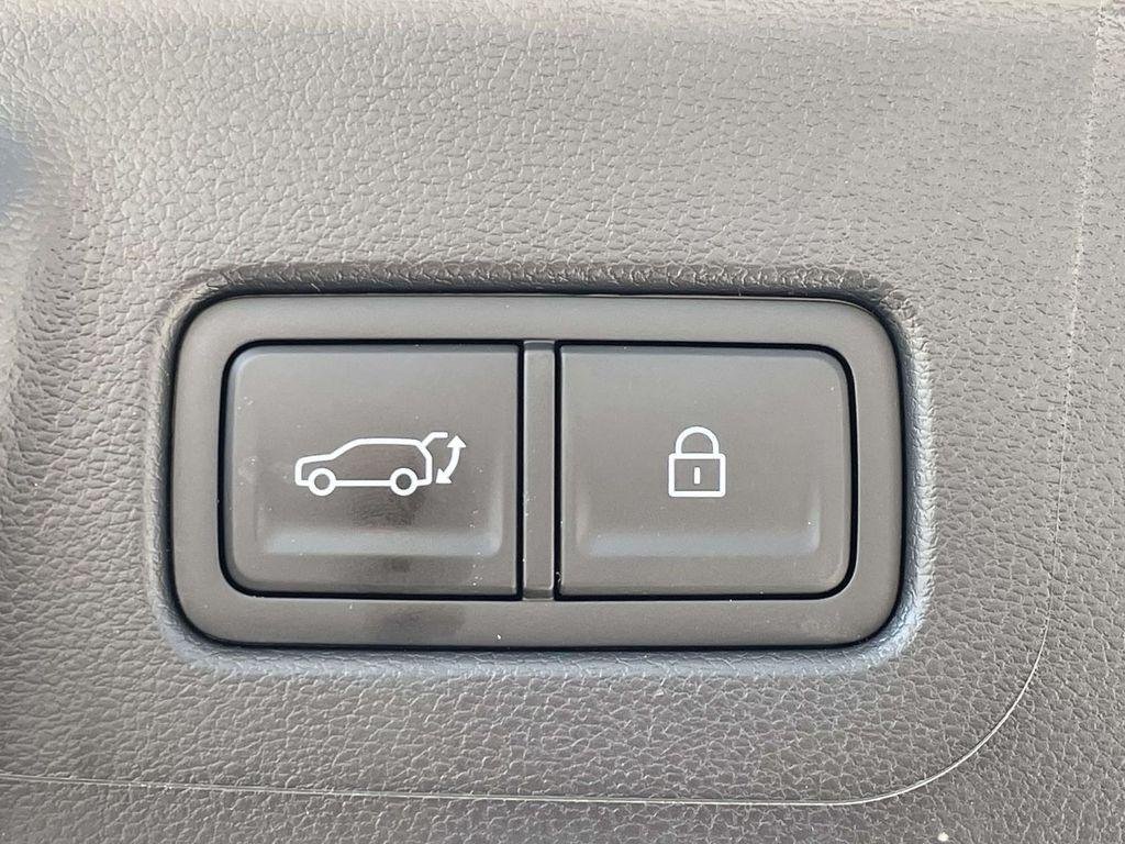 New 2026 White Hyundai Calligraphy AWD image 9