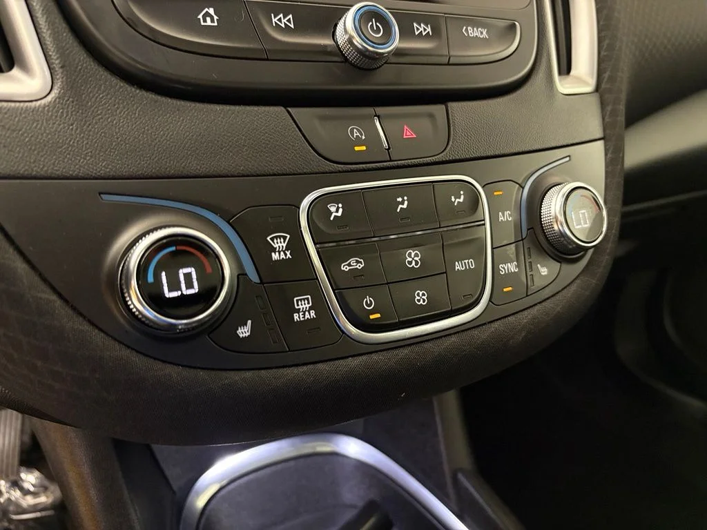 Used 2023 Gray Chevrolet LT image 31