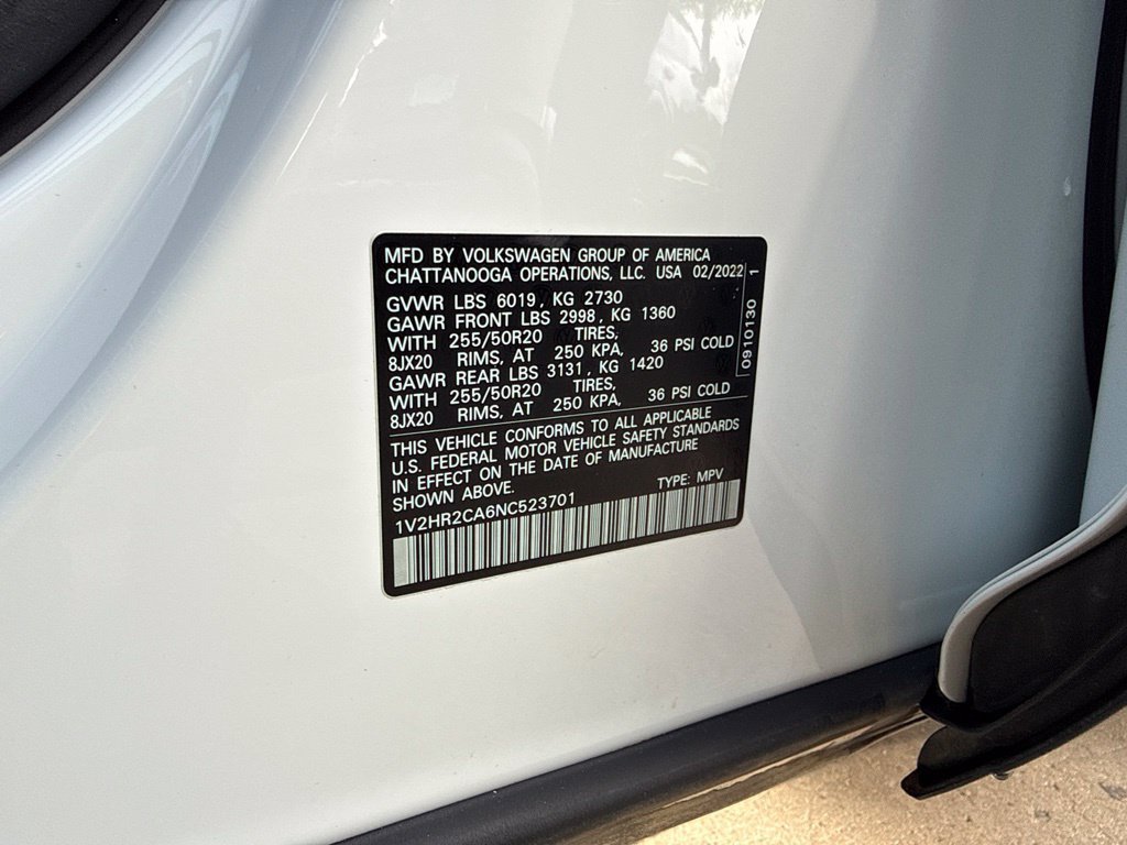 Certified Used 2022 Pure White Volkswagen 3.6L V6 SE w/Technology image 31