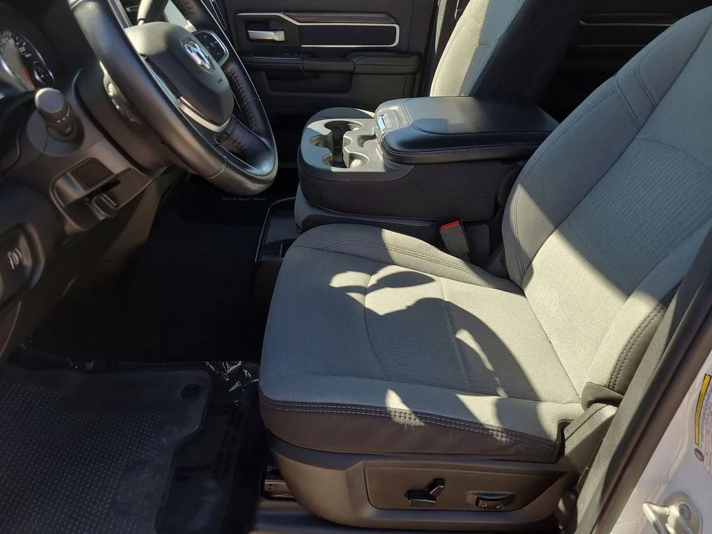 Used 2024 White Ram Big Horn image 20