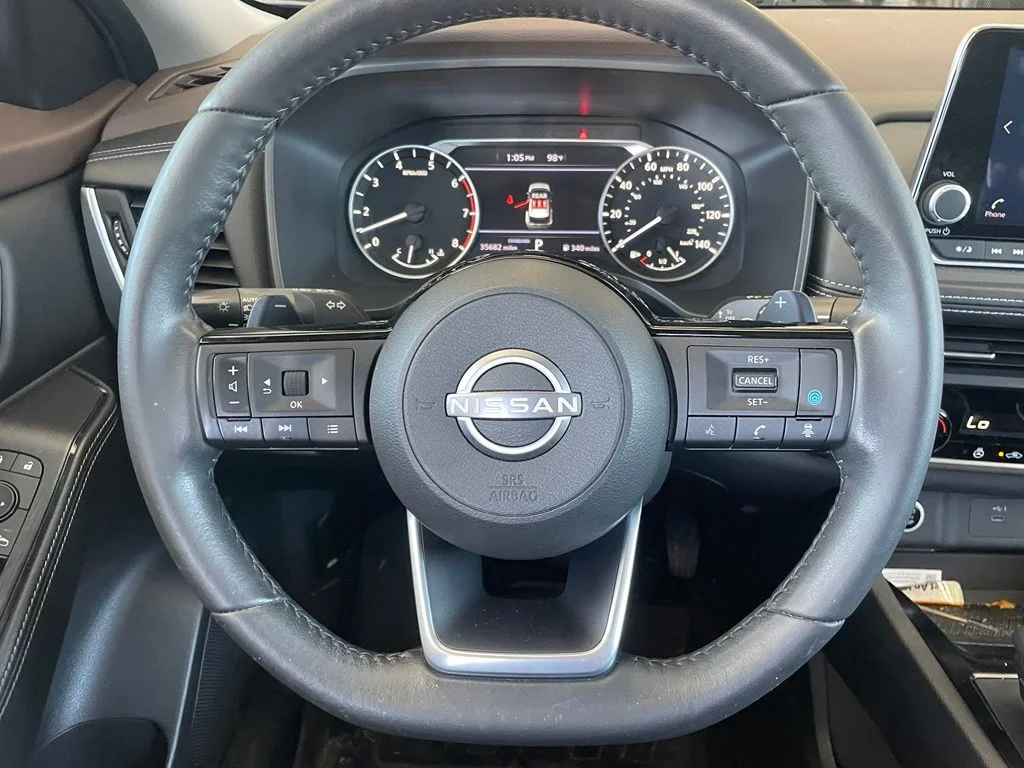 Used 2023 Gray Nissan SV image 14
