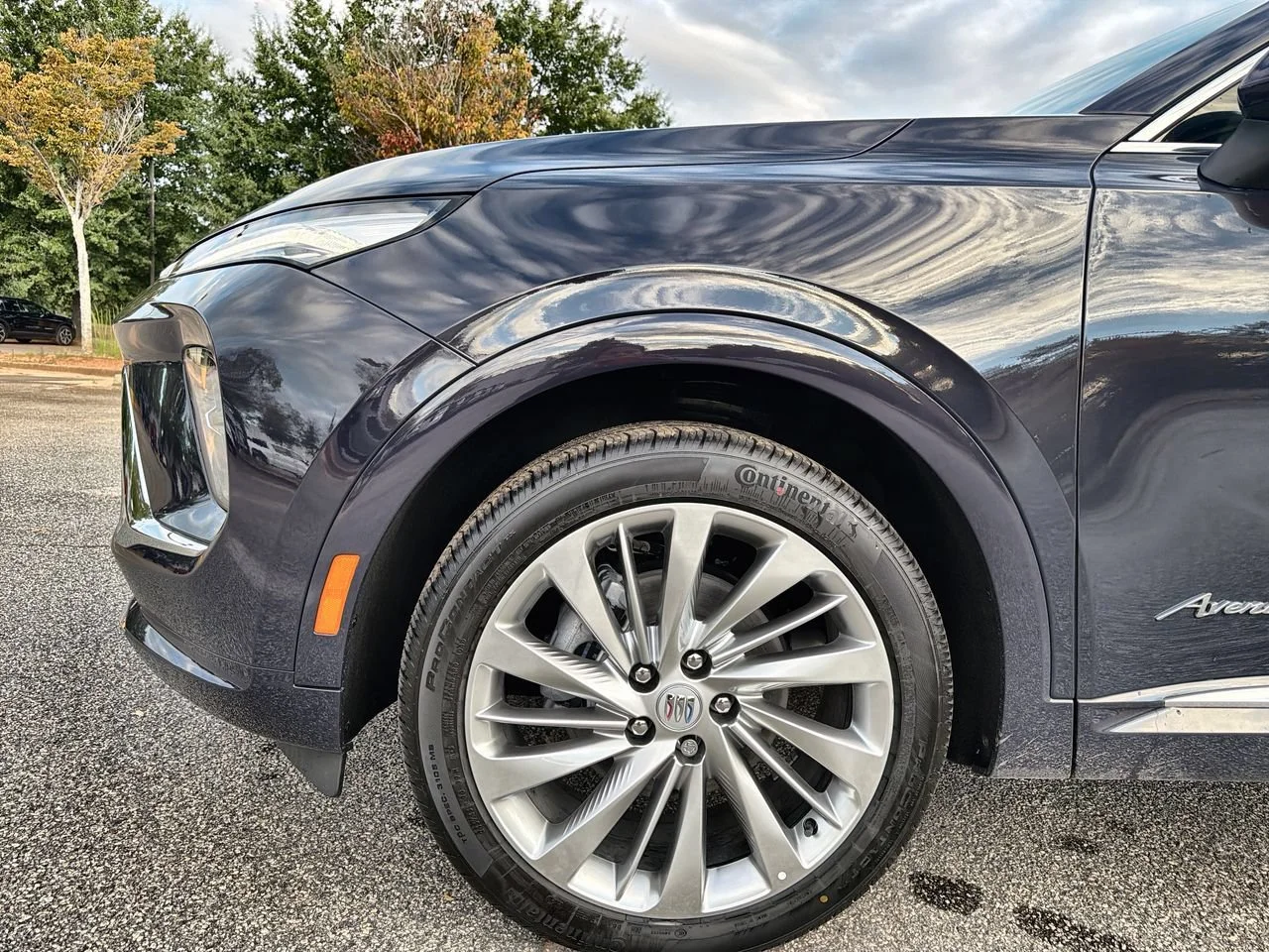 New 2026 Midnight Opal Buick Avenir image 28