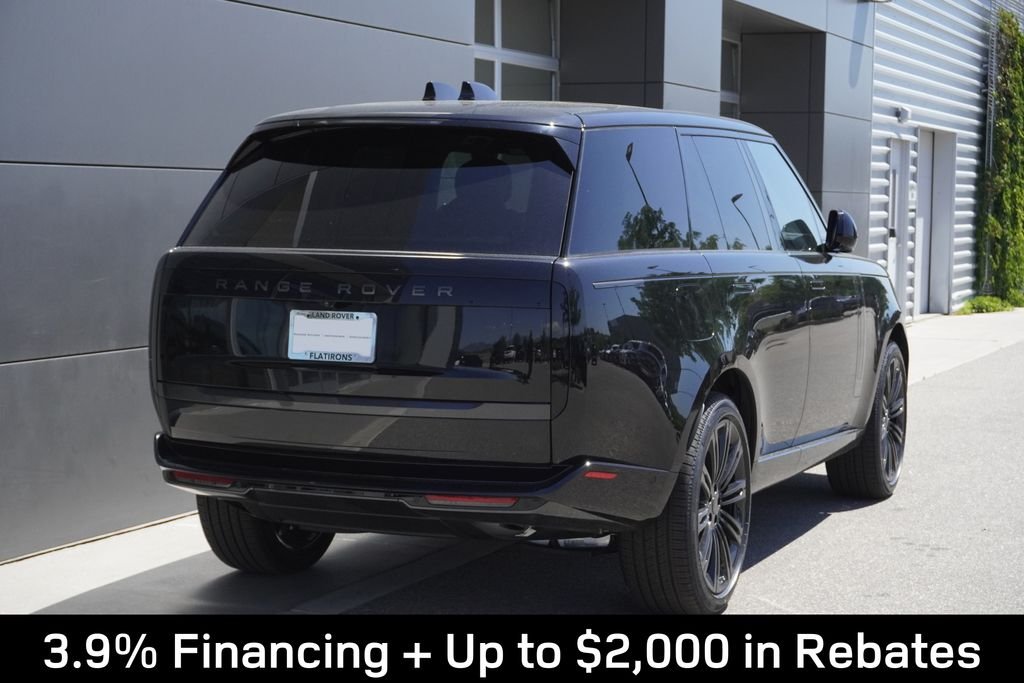 New 2026 Santorini Black Land Rover SE image 2