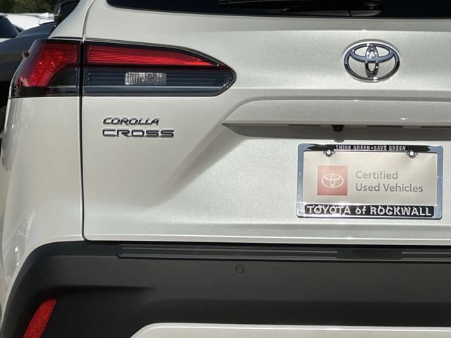 Used 2026 Beige Toyota XLE image 5