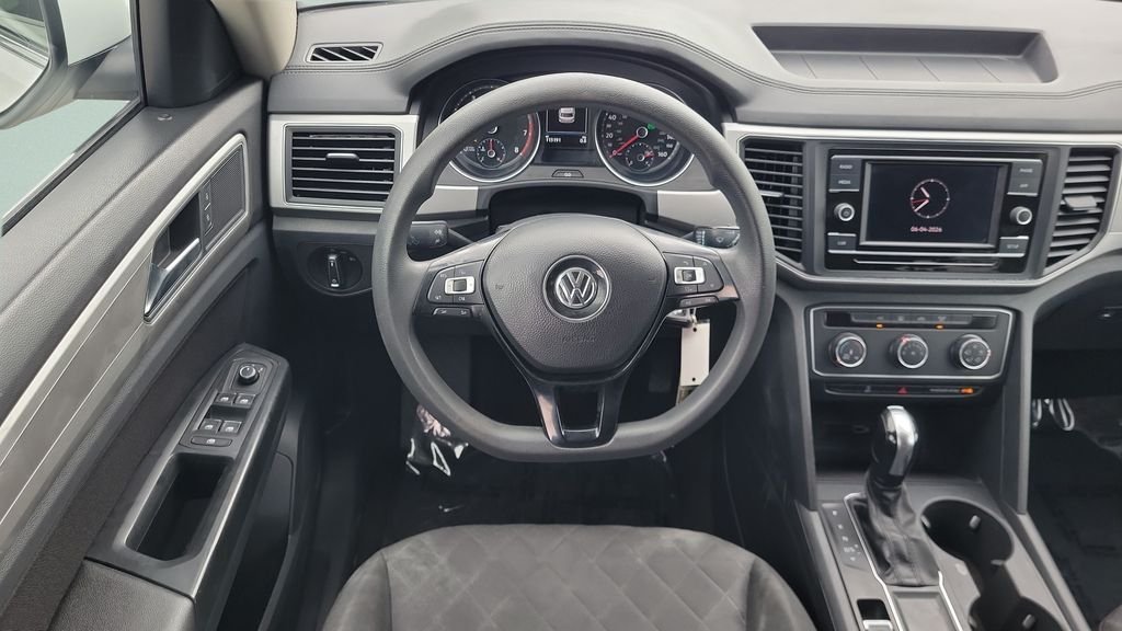 Used 2018 White Volkswagen S image 11