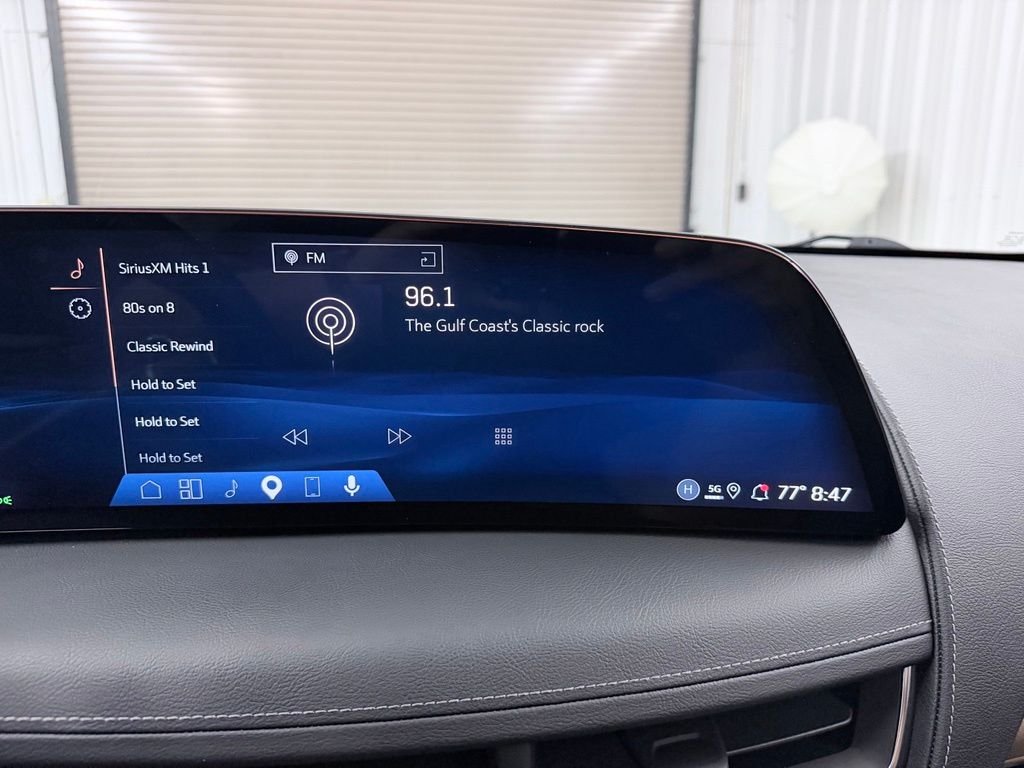 Used 2025 White Cadillac Premium Luxury image 23