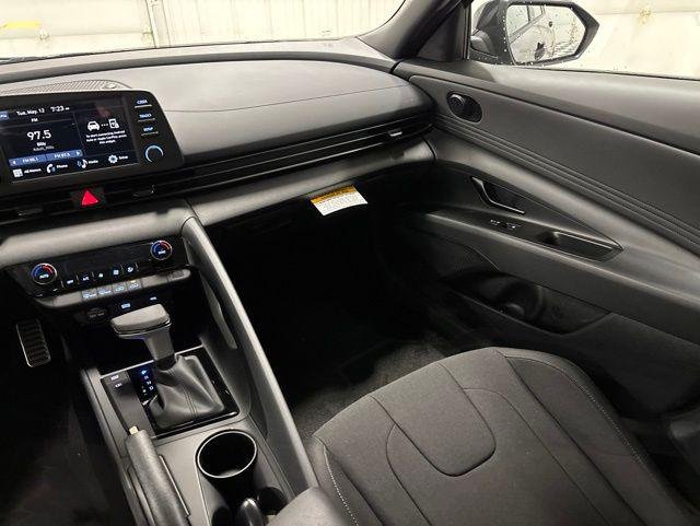 New 2026 Black Hyundai SEL Sport image 10