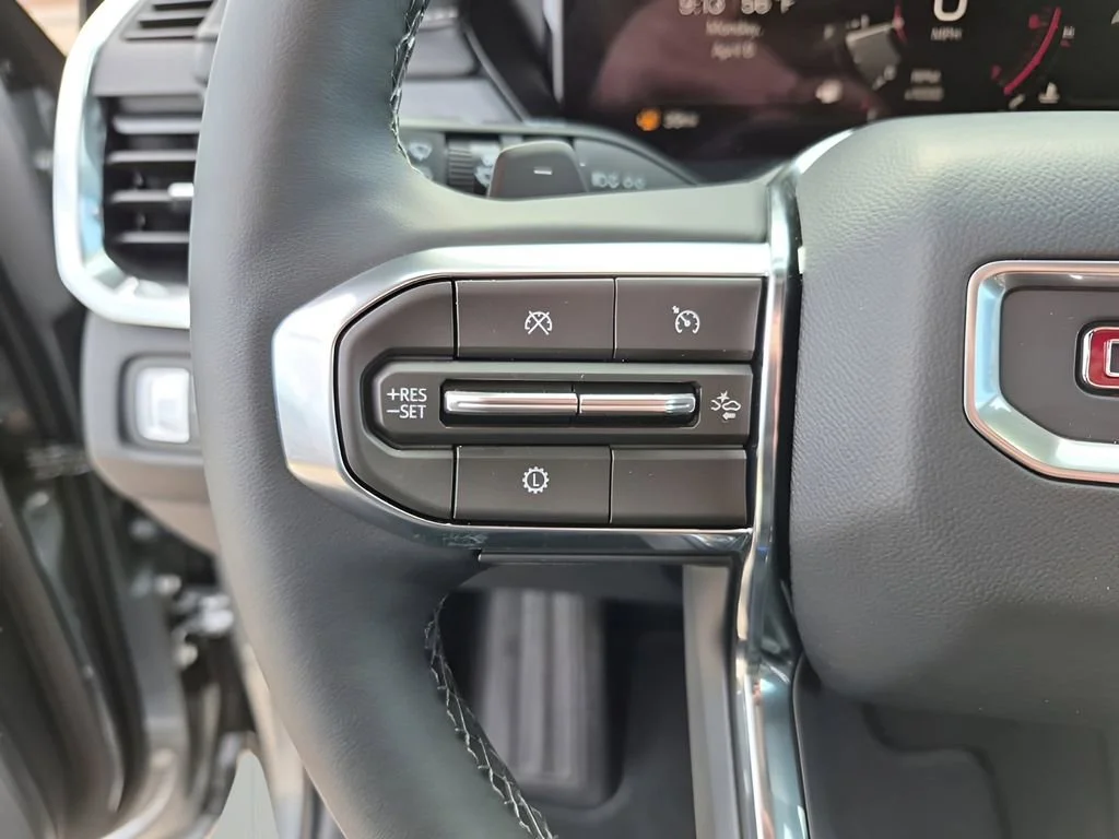 New 2026 Sterling Metallic GMC Elevation image 37