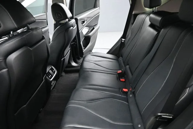 Used 2020  Acura Technology Package image 16