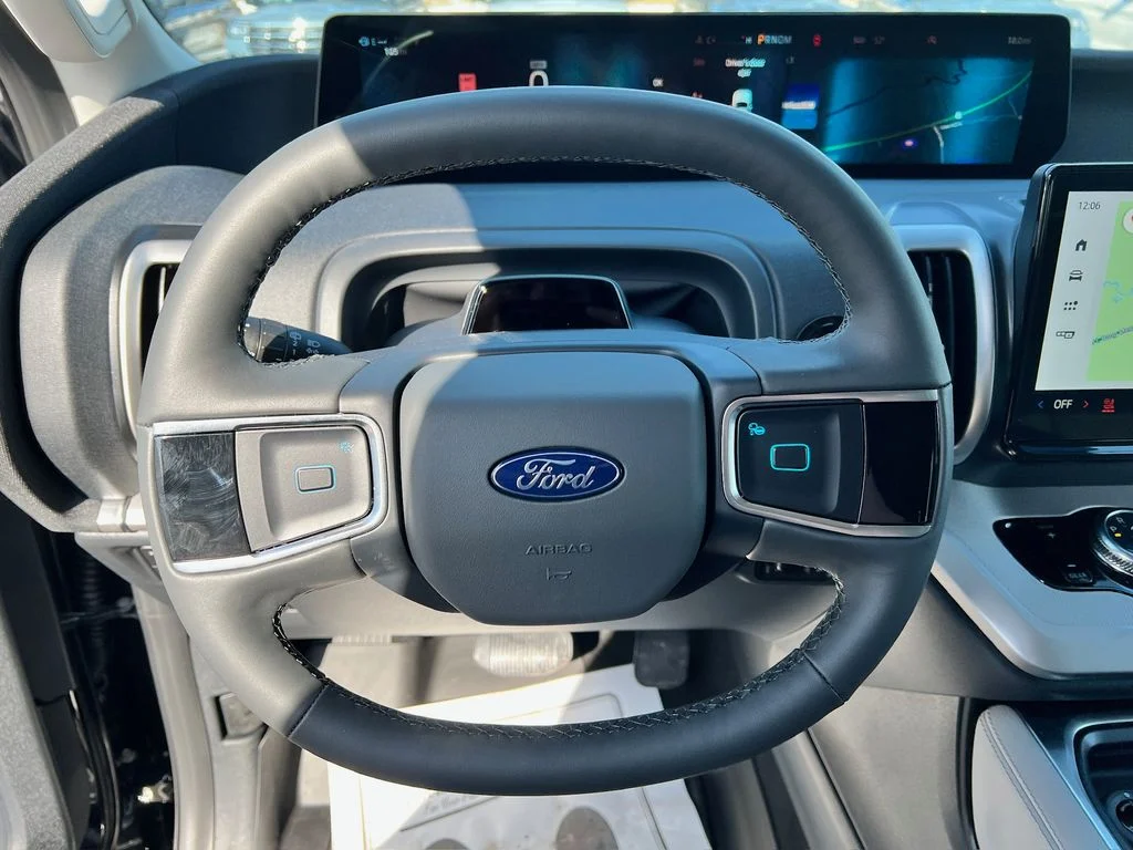 New 2026 Agate Black Metallic Ford MAX Active image 21