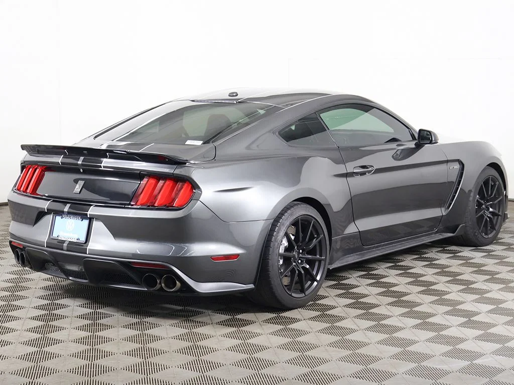 Used 2017 Magnetic Ford Shelby GT350 image 8