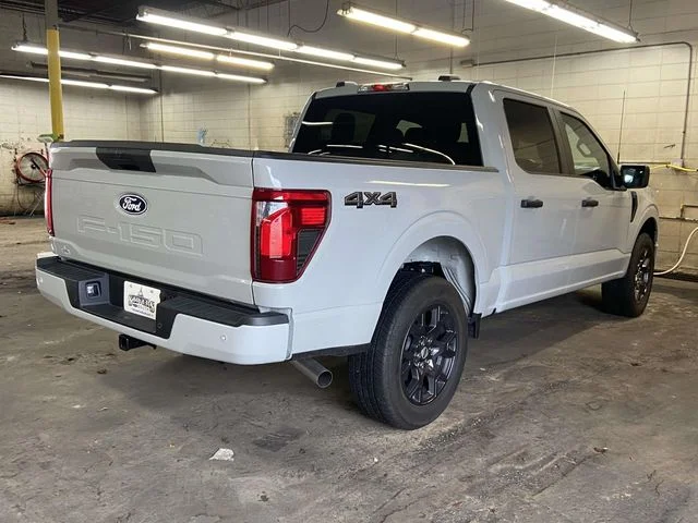 Certified Used 2022 Black Ford XLT image 7