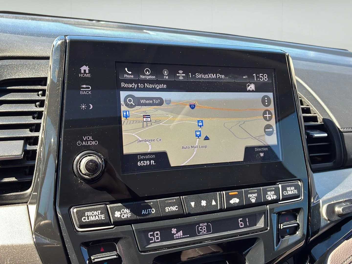 Used 2018 Pacific Pewter Metallic Honda Elite image 29