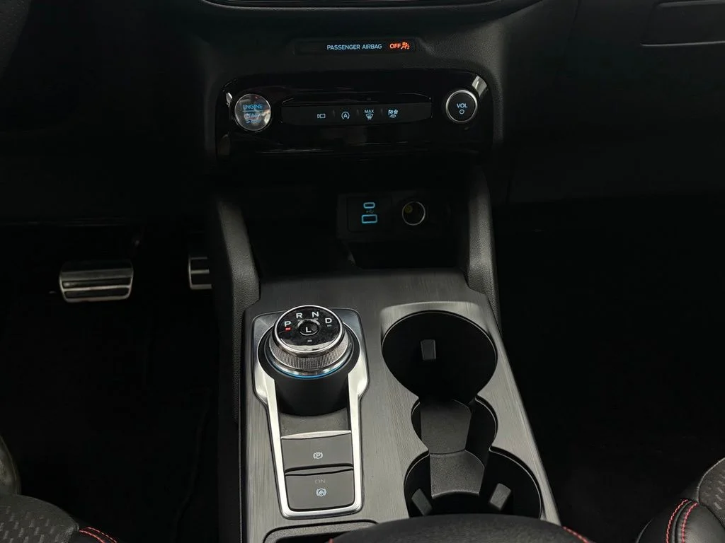 Used 2023 Agate Black Metallic Ford ST-Line Select image 28
