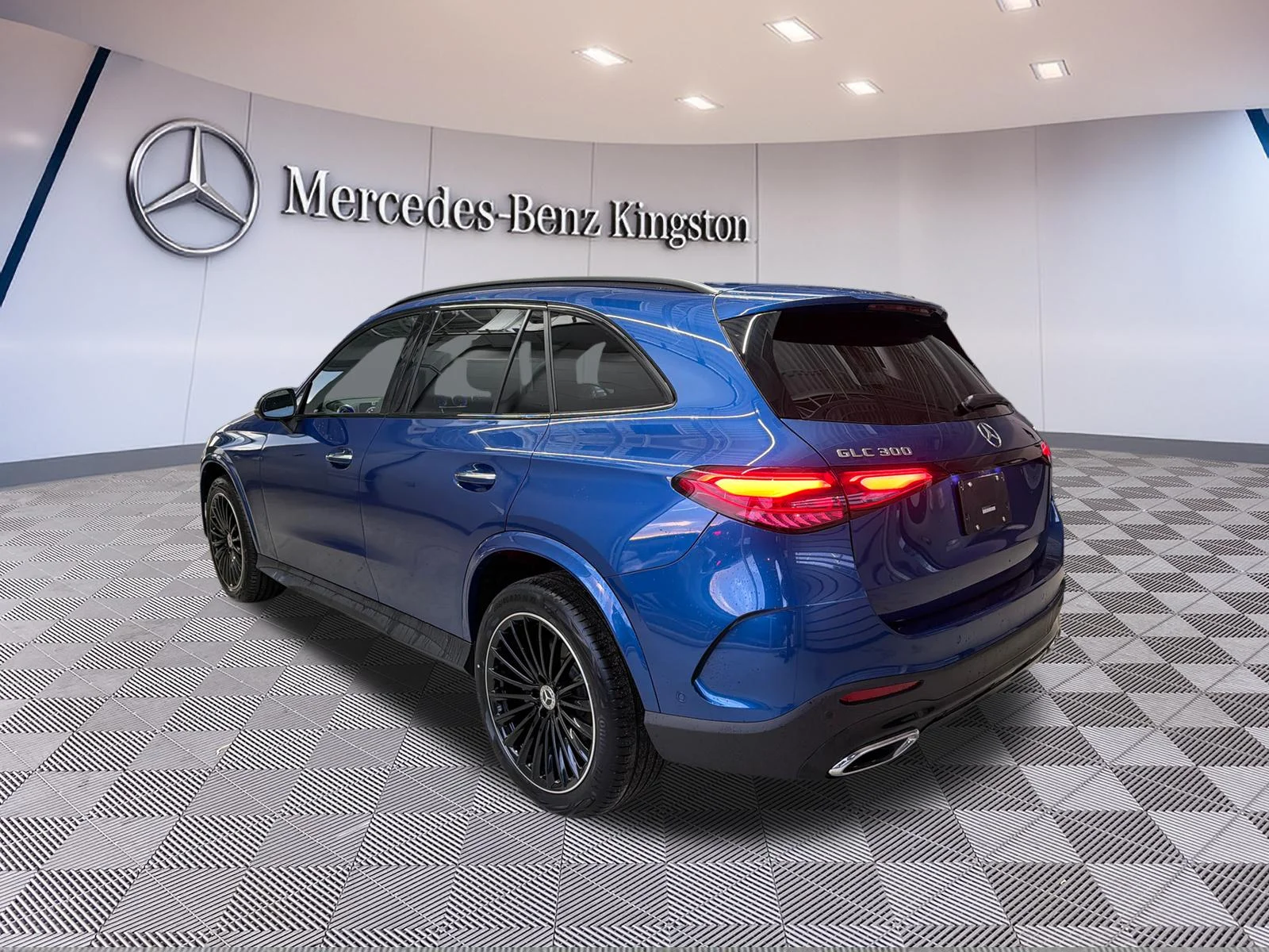 New 2026 White Mercedes-Benz 300 4matic Suv image 8