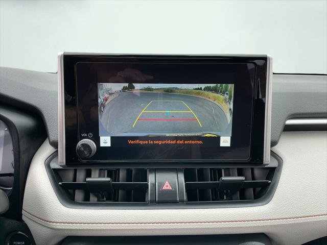 Certified Used 2025 SILVER SKY METALLIC Toyota  image 18