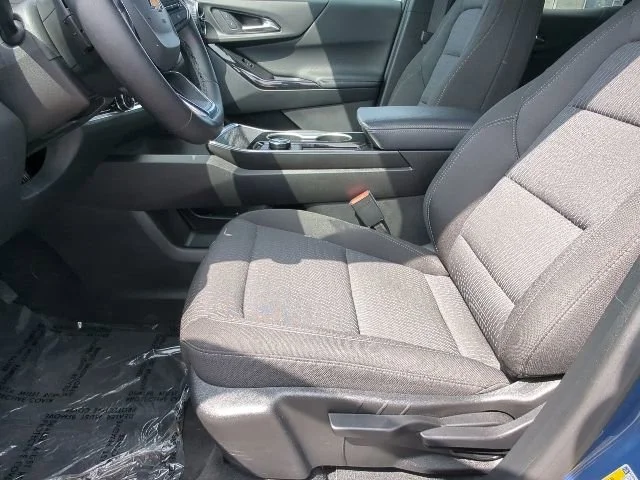 Used 2026 Lakeshore Blue Metallic Chevrolet LT image 10