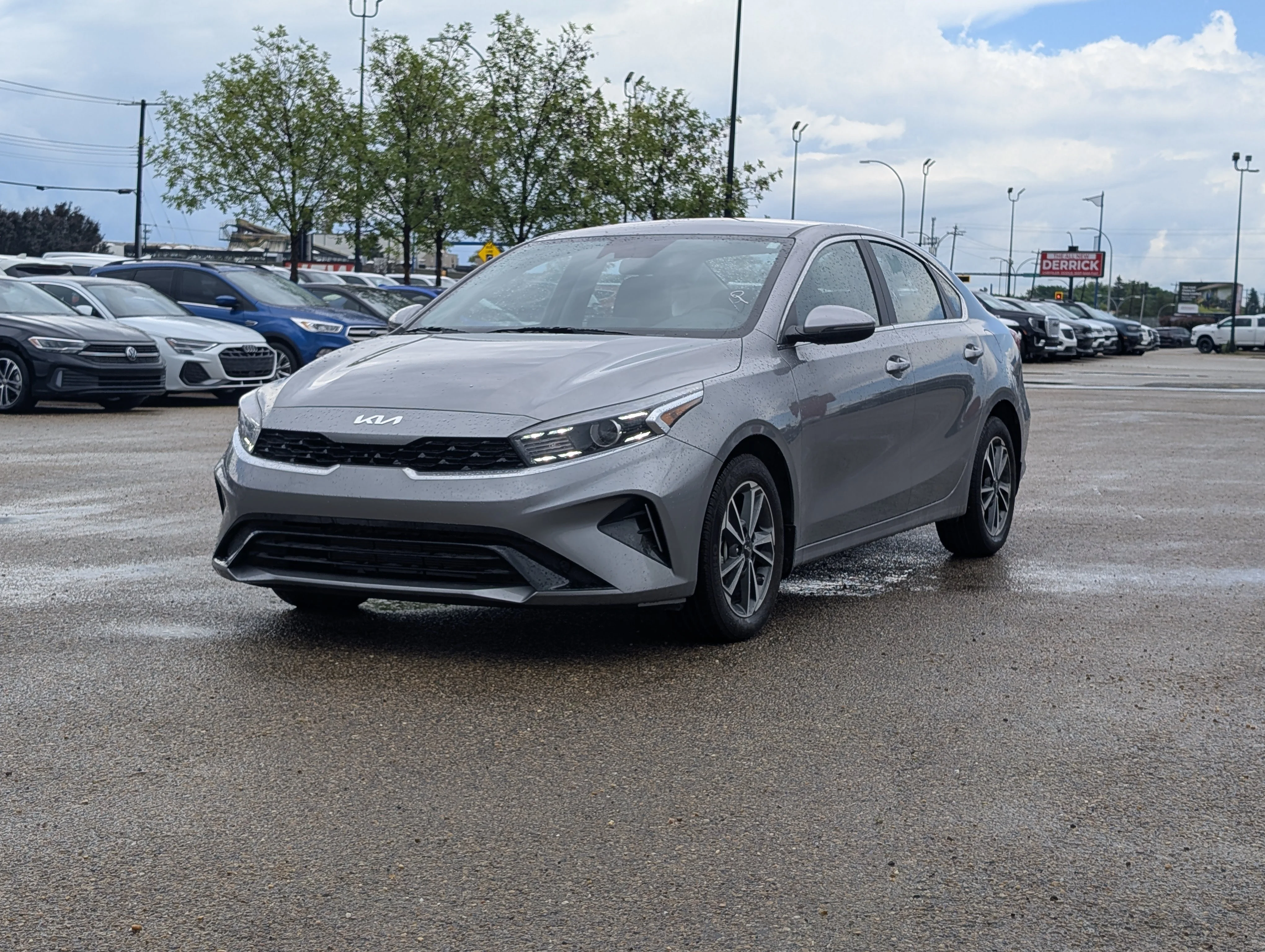 Used 2023 Aurora Black Kia GT-Line image 2