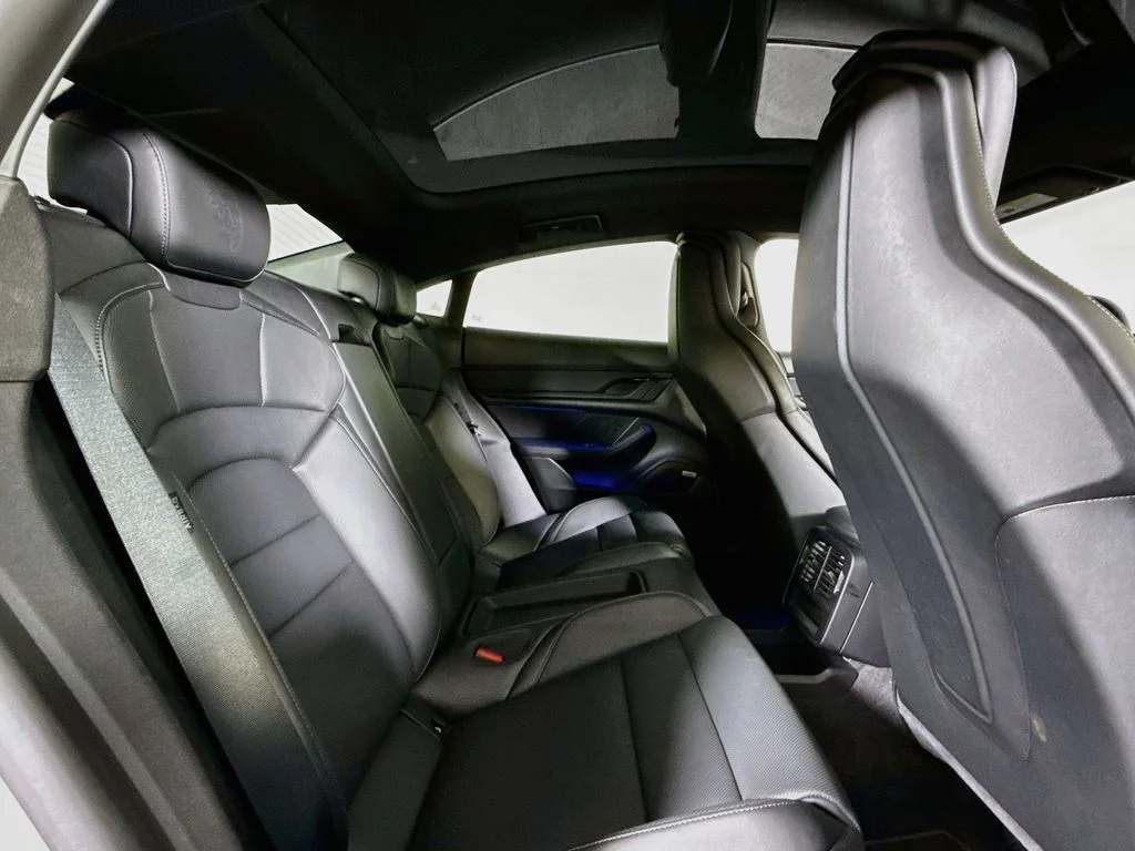 Used 2021 Chalk Porsche 4S w/ Performance Battery Plus image 19