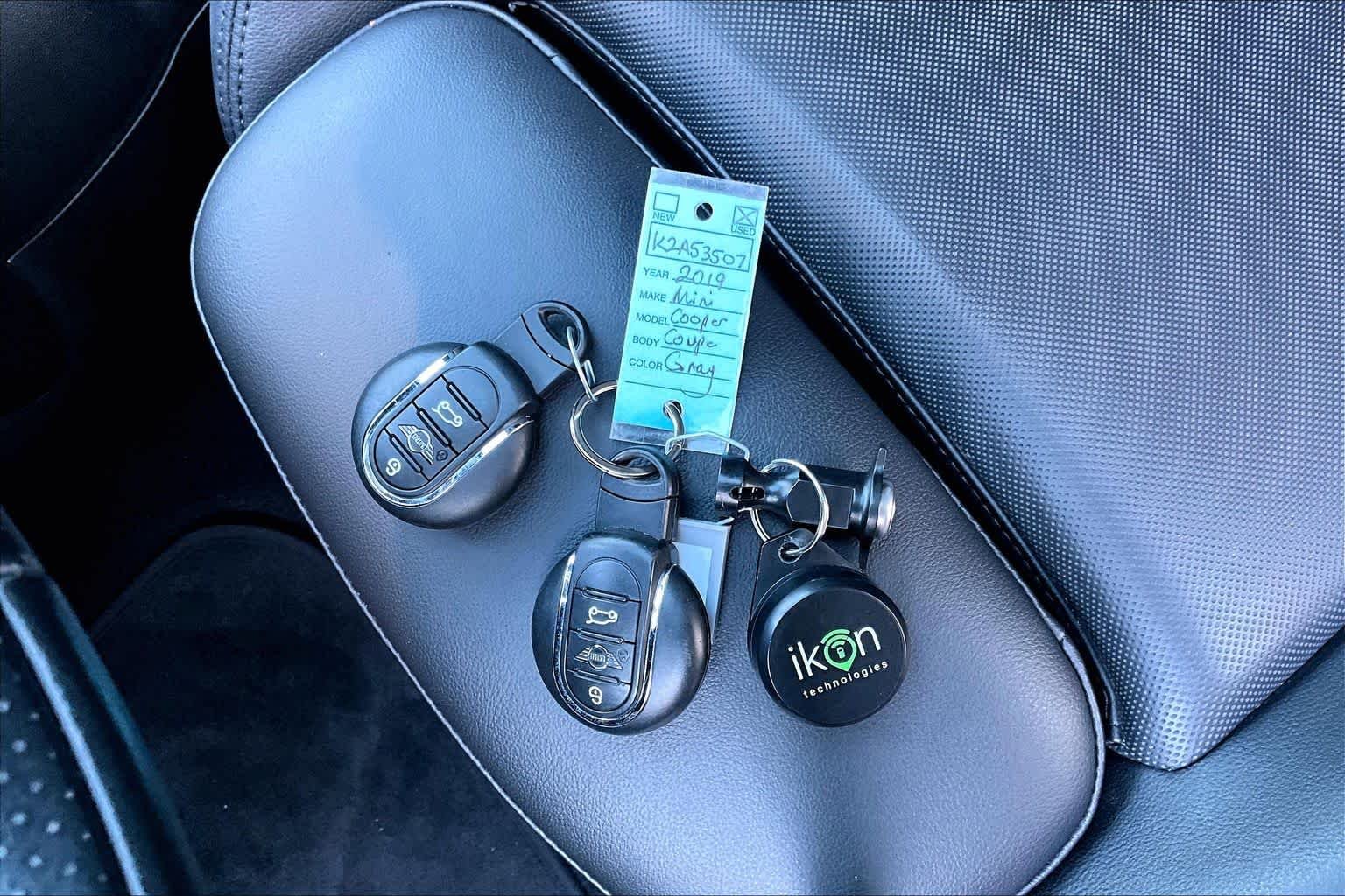 Used 2019 Thunder Grey Metallic MINI Cooper S image 15