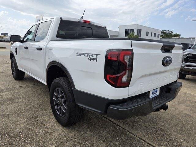 Used 2024 Oxford White Ford XLT image 3