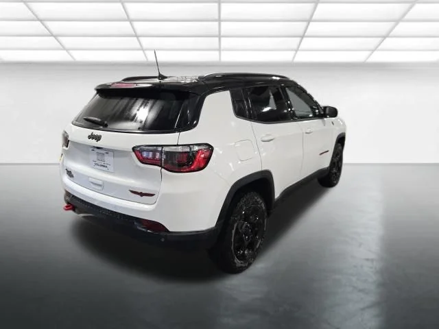 Used 2023 White Jeep Trailhawk image 4