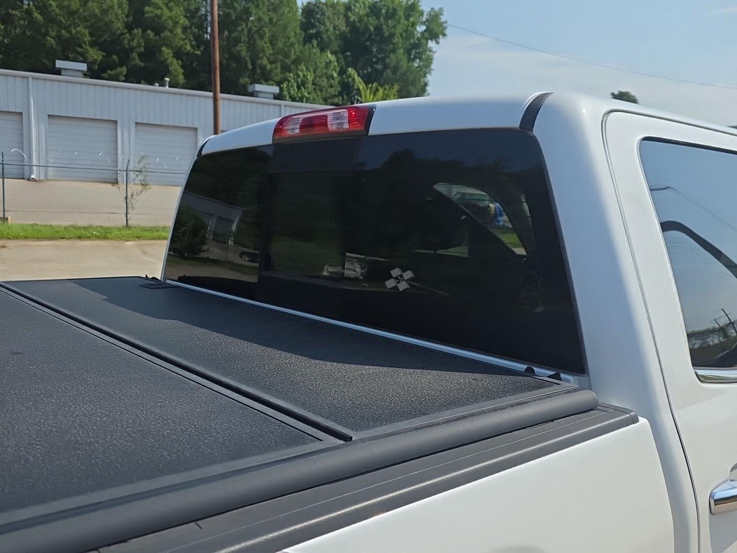 Used 2017 White Frost Tricoat GMC SLT image 43