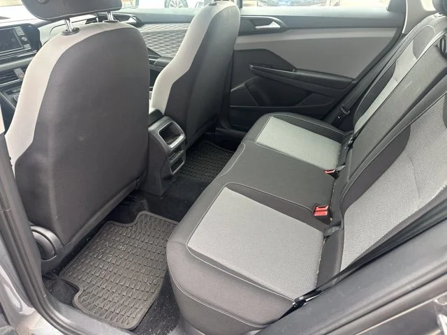 Certified Used 2022 Gray Volkswagen 1.5T S image 12