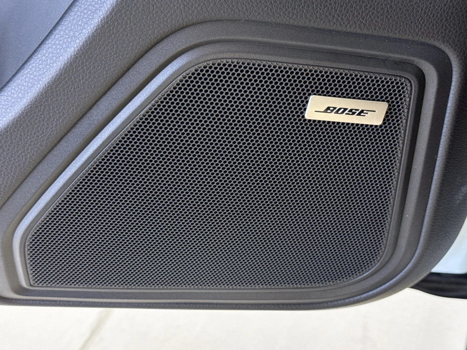 Used 2025 White Porsche  image 12