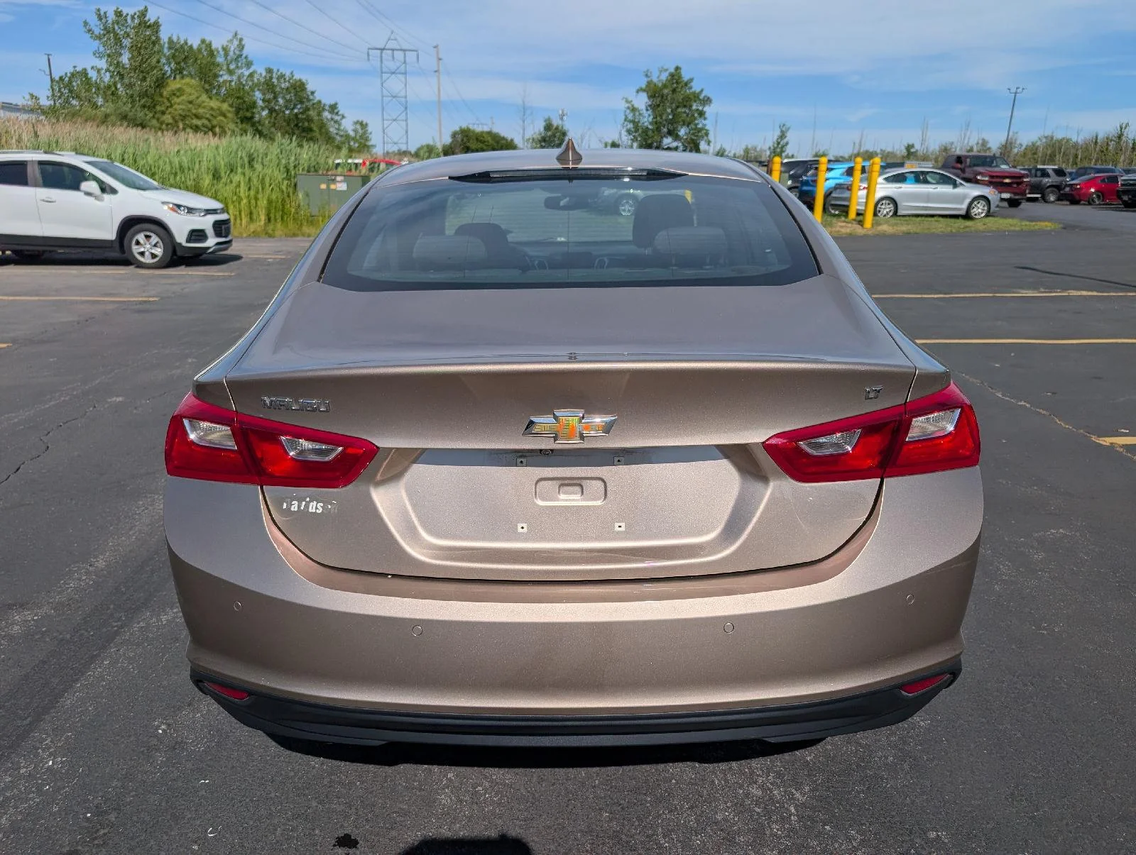 Used 2018 SANDY RIDGE METALLIC Chevrolet LT image 6
