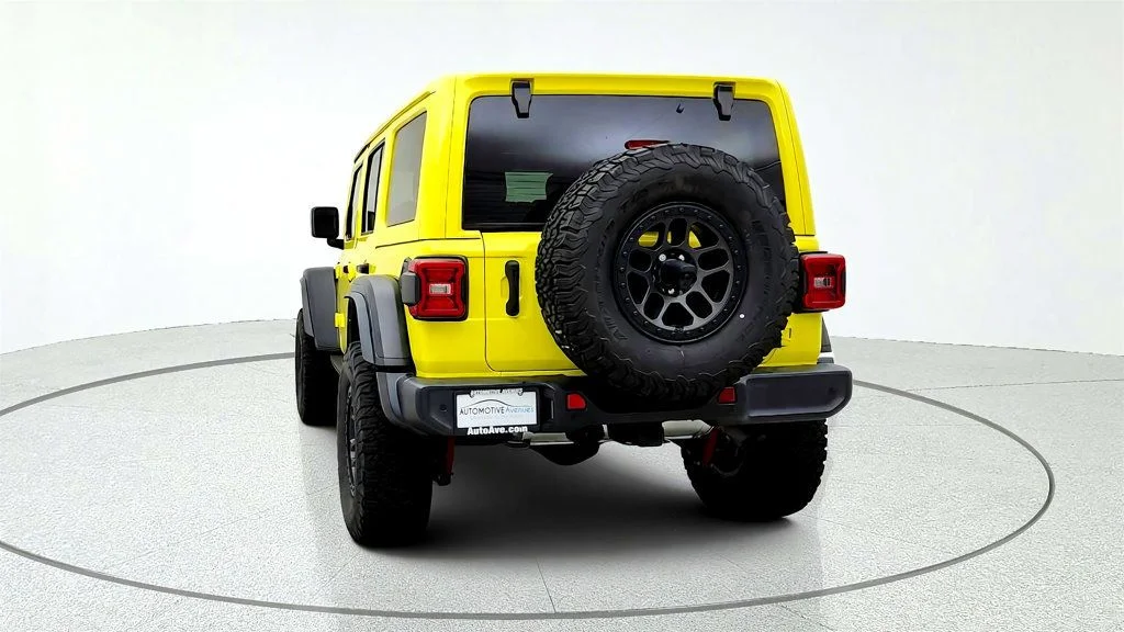 Used 2022 High Velocity Clearcoat Jeep Unlimited High Tide 4x4 image 6