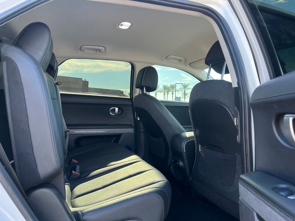 Used 2023 White Hyundai SEL image 13
