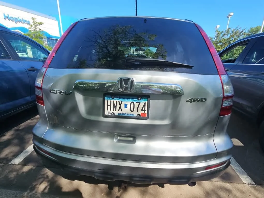 Used 2010 Alabaster Silver Metallic Honda EX-L image 5