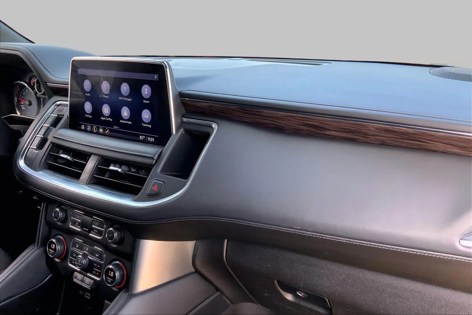 Used 2021 Black Chevrolet LS image 17