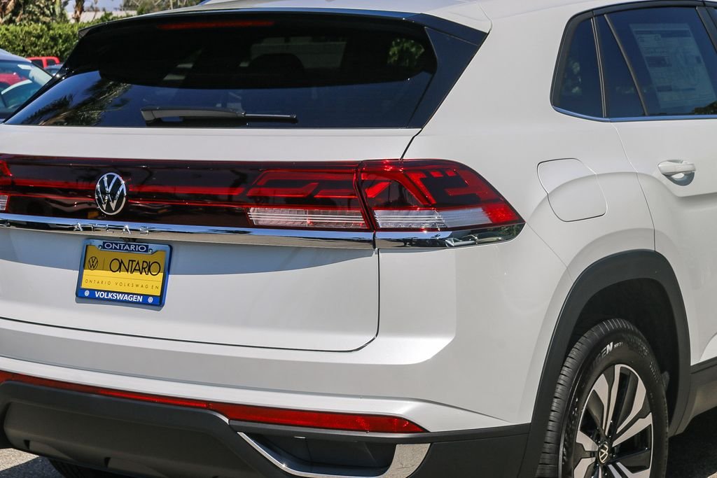 New 2026 White Volkswagen 2.0T SE image 8